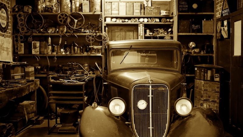 vitrine-VILLARS SUR VAR-min_antique_auto_automobile_automotive_car_classic_equipment_fix-1169797